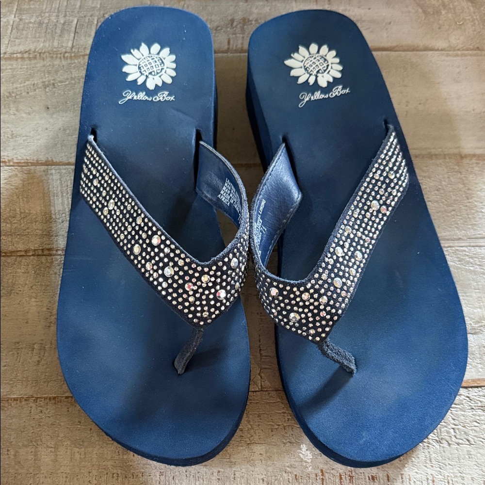 Yellow Box Women's Blue Rhinestone Sandals
